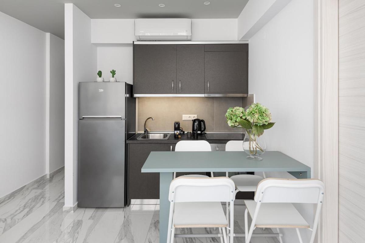 Innovative Majestic Corner In Ladadika Thessaloniki